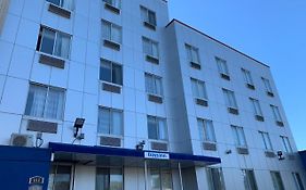Days Inn By Wyndham Brooklyn Borough Park